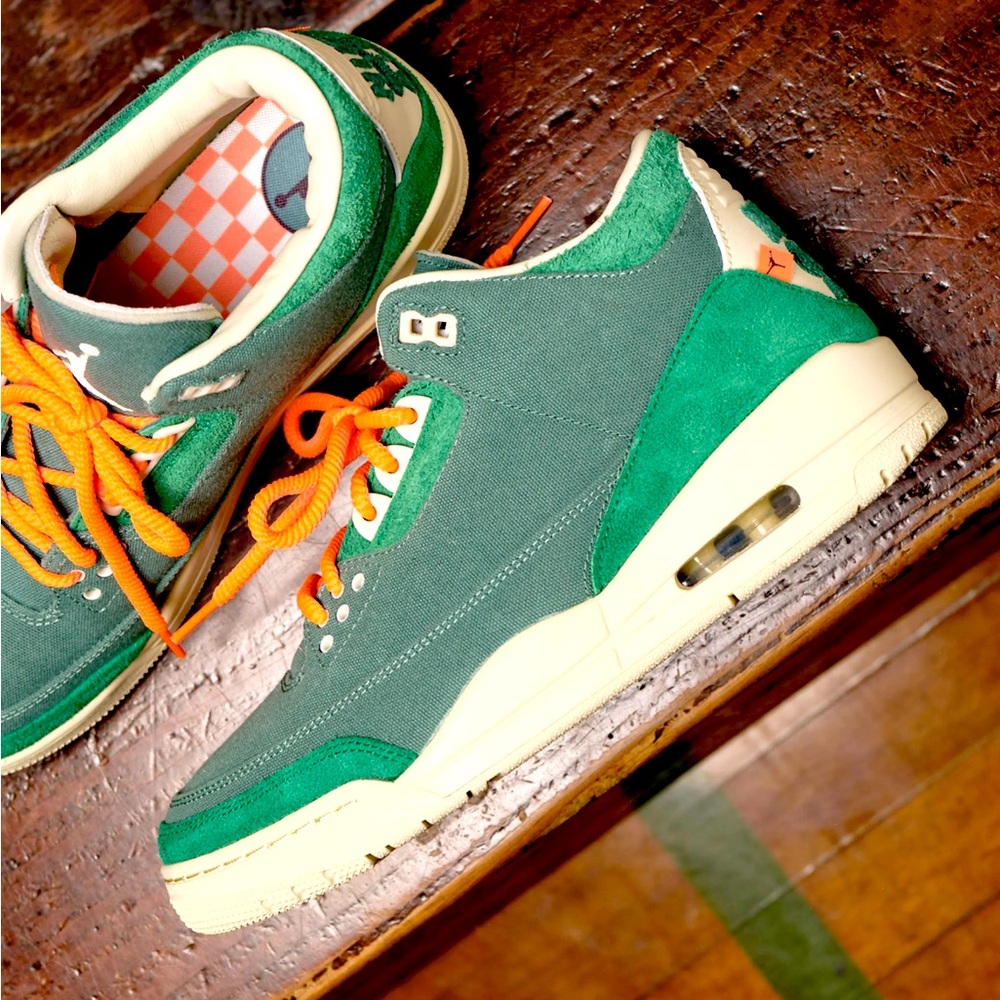 brand new authentic Jordan 3 - Nina Chanel abney size 7.5W